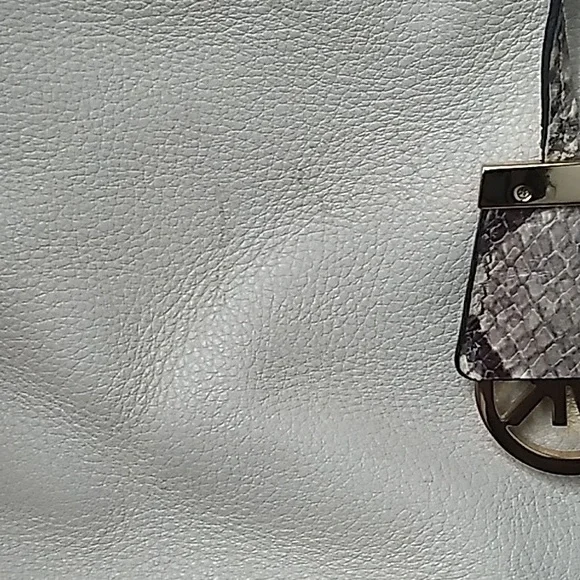 Michael Kors snakeskin purse - Picture 16 of 16